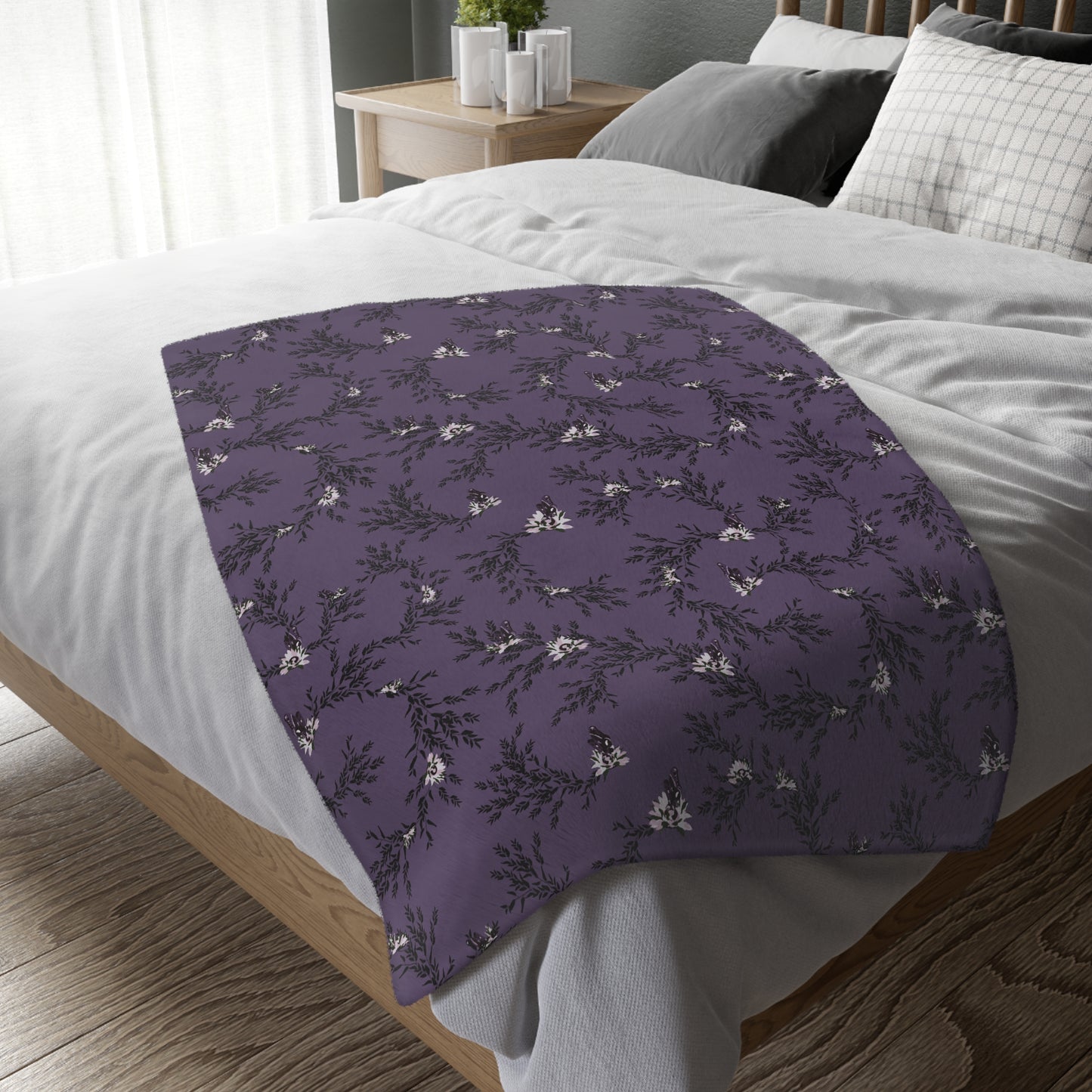 Velveteen Blanket - Autumn Daisy in Deep Purple