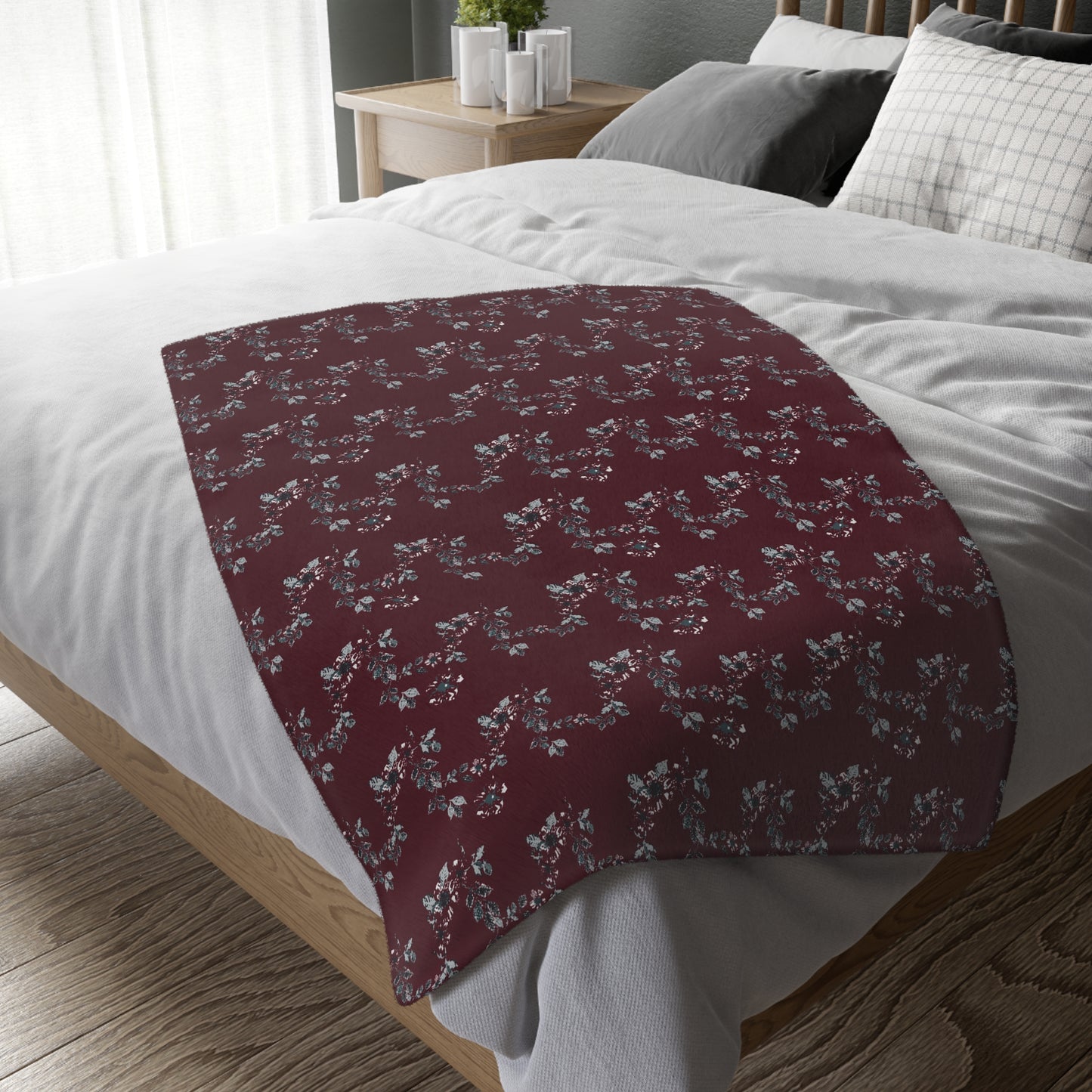 Floral Velveteen Microfiber Blanket - Cottage Vine Santa print
