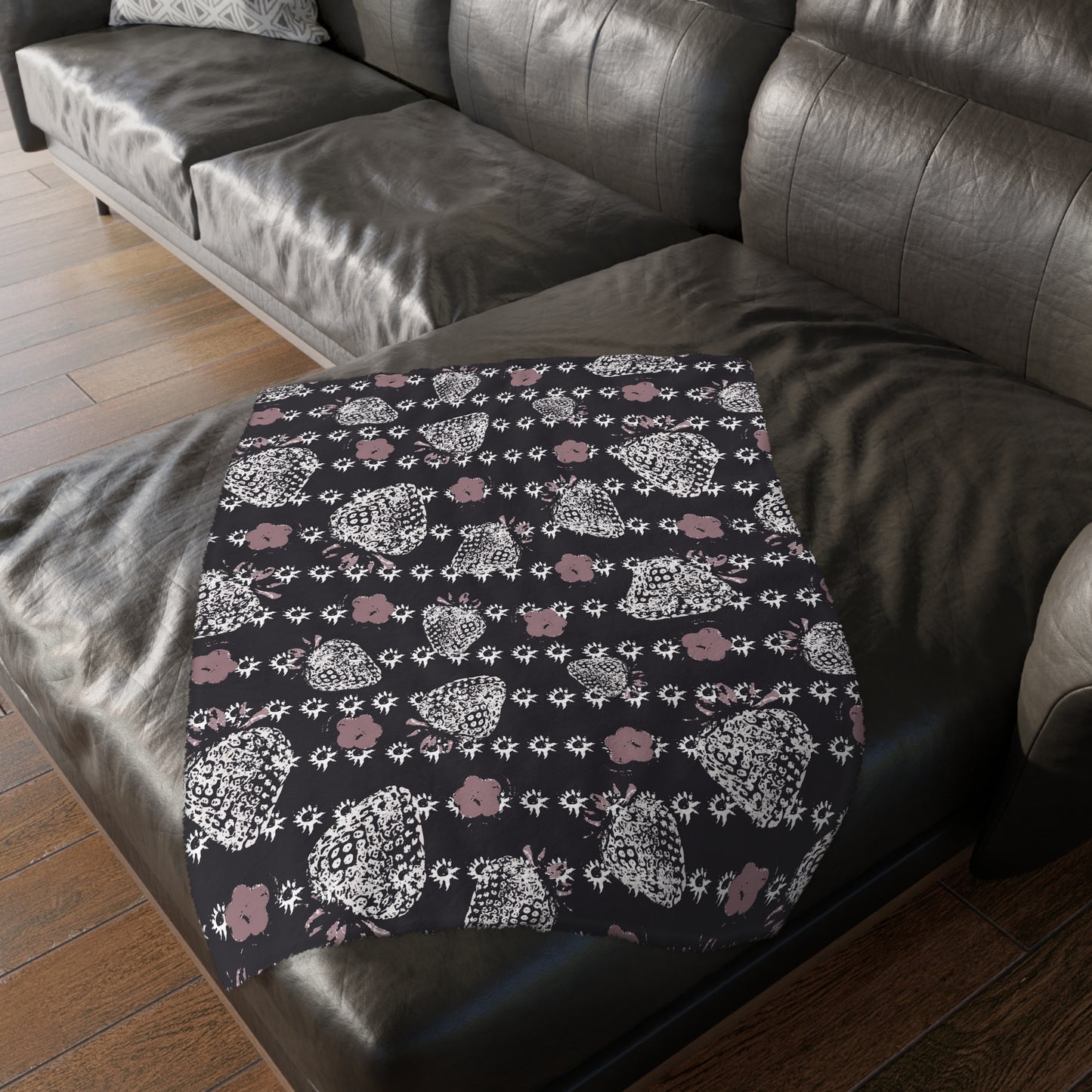 Velveteen Microfiber Blanket - Black Retro Strawberry print