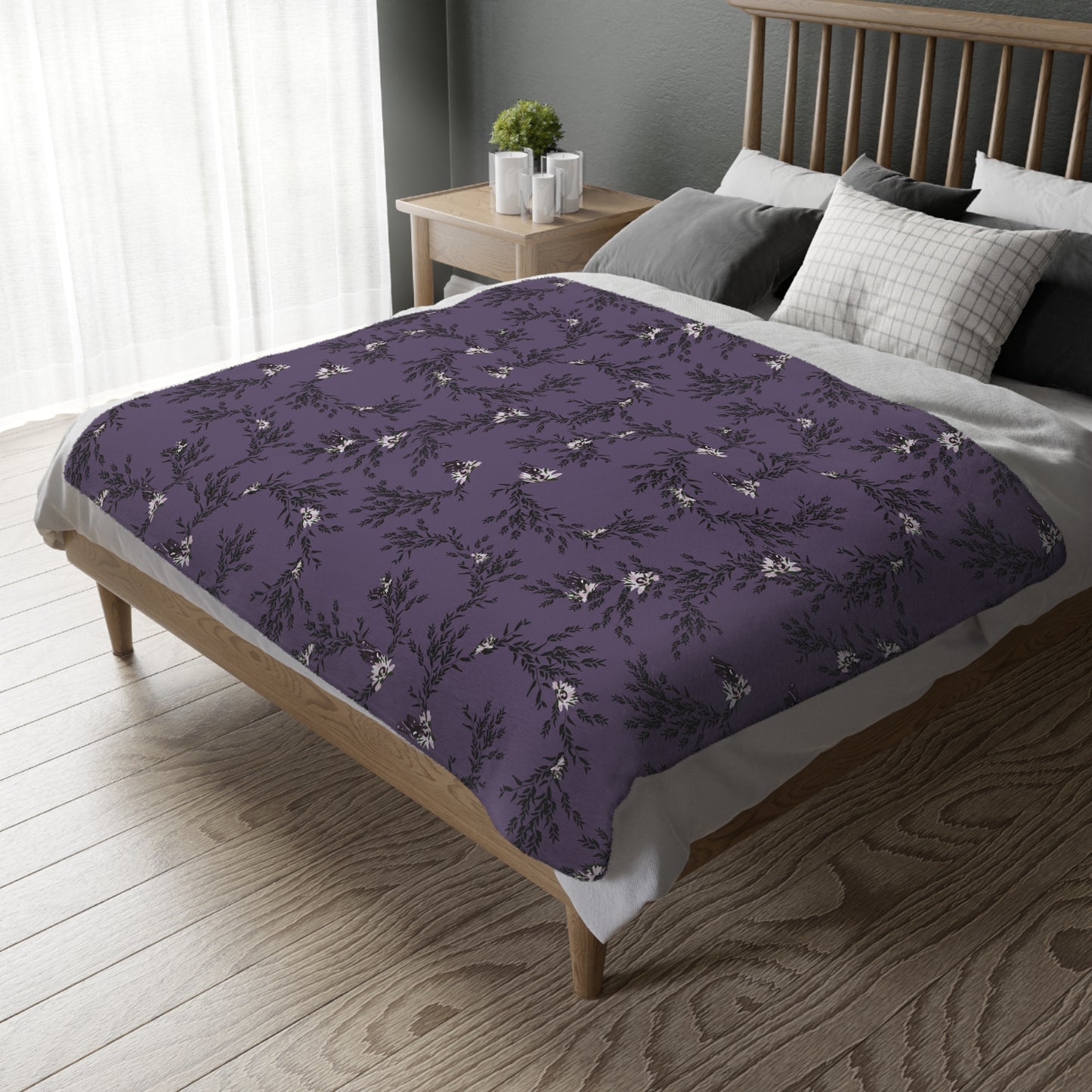 Velveteen Blanket - Autumn Daisy in Deep Purple