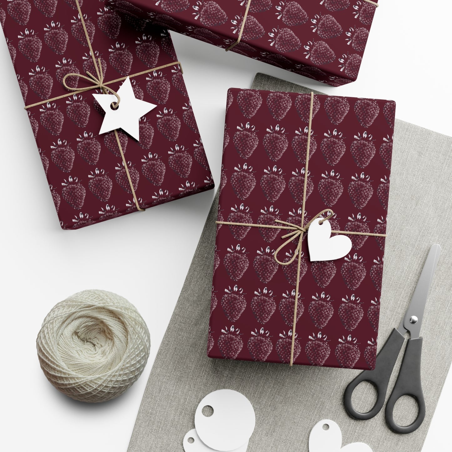 Wrapping Papers Christmas Winterberry
