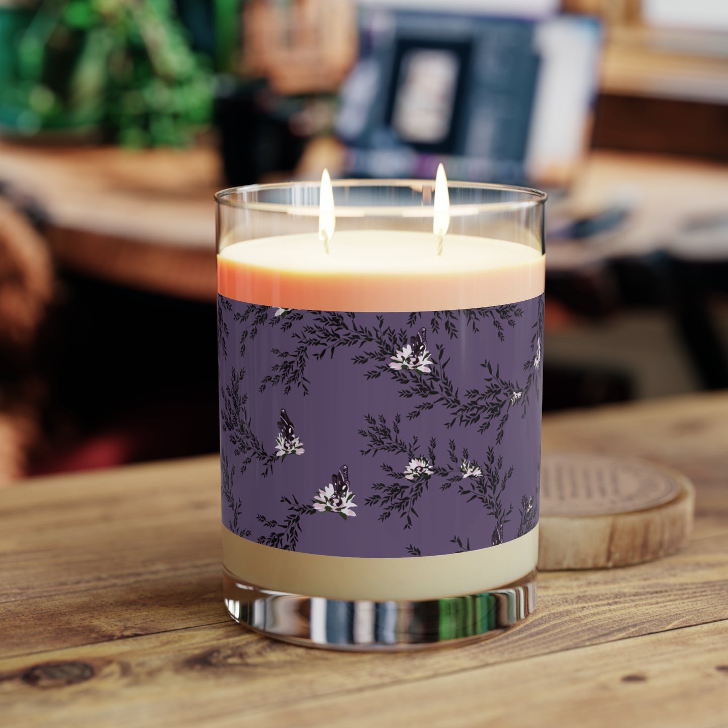 Autumn Daisy Scented Candle in deep purple - Full Glass, 11oz