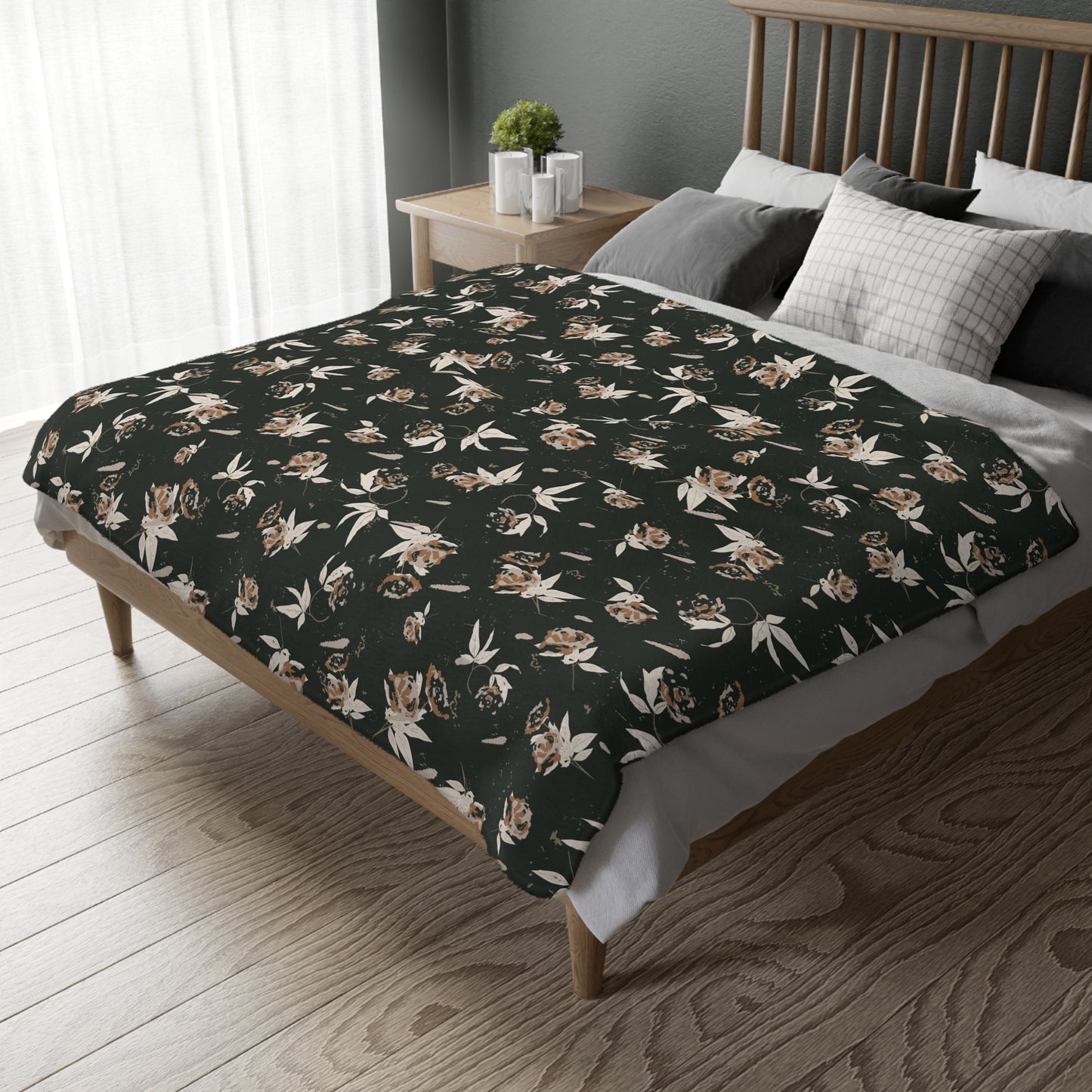 Evergreen Rose Velveteen Blanket